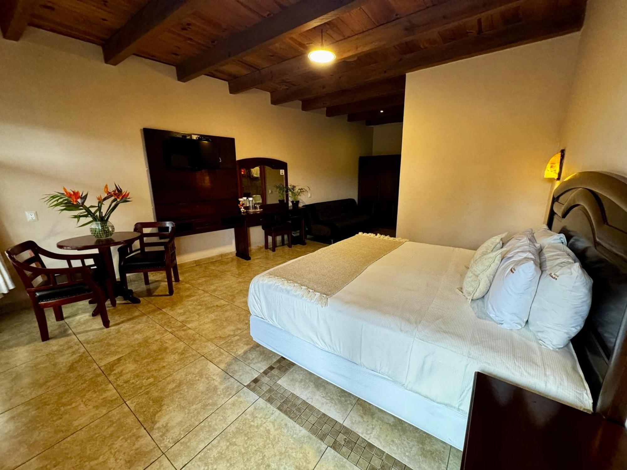 Parador Margarita San Cristóbal de Las Casas Extérieur photo