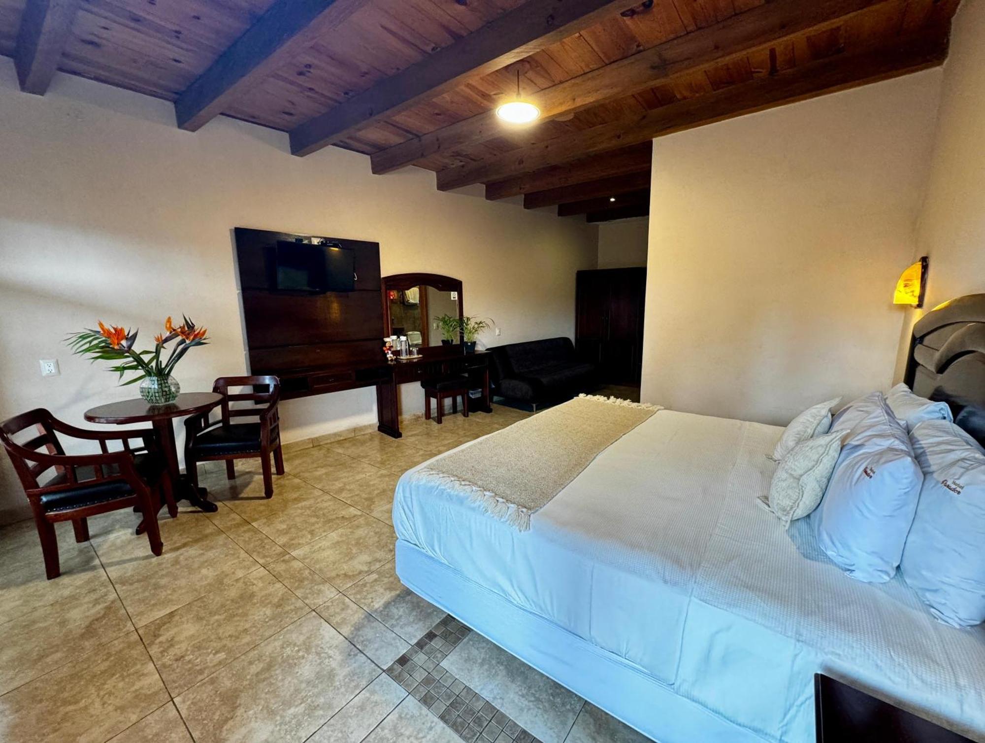 Parador Margarita San Cristóbal de Las Casas Extérieur photo